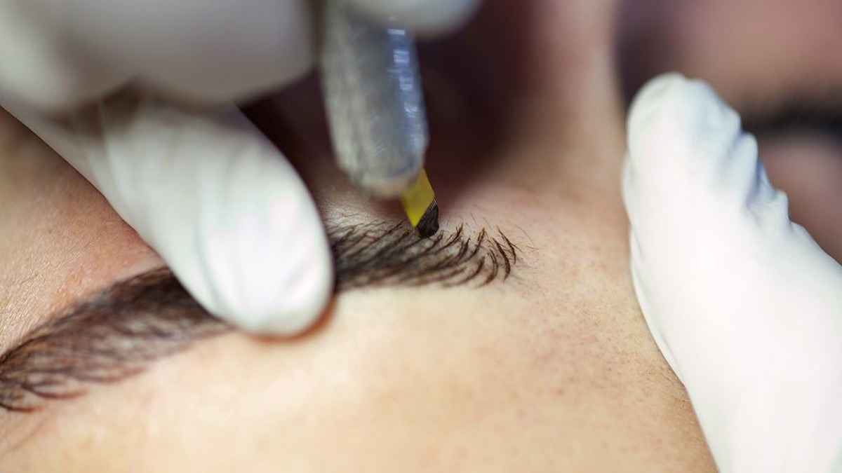 لیفت و لمینت ابرو